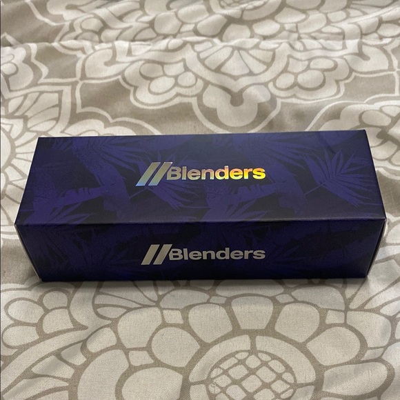 Blenders Canyon Fortune Blue Sunglasses - Picture 6 of 12